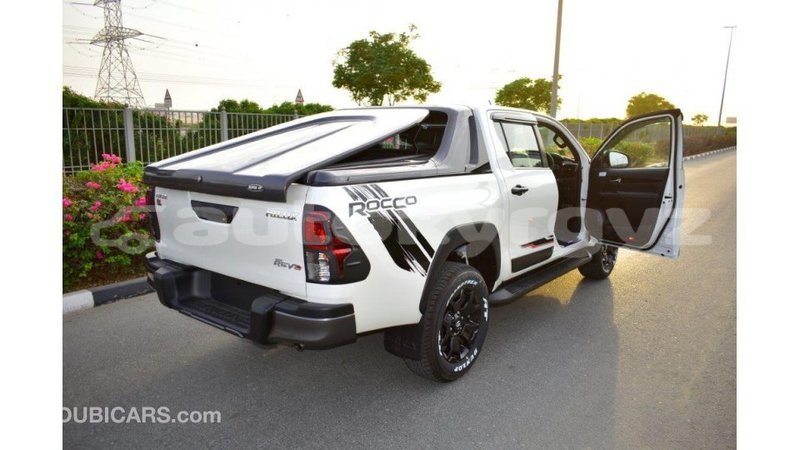 Big with watermark toyota hilux batken import dubai 2333