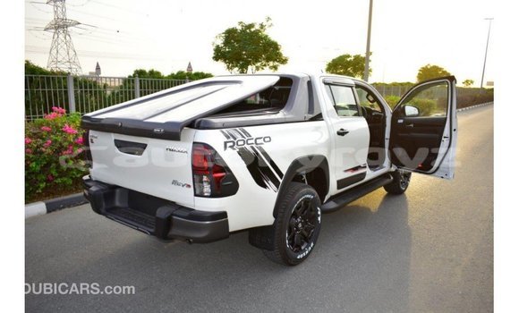 Buy Import Toyota Hilux White Car in Import - Dubai in Batken Buy Import Toyota Hilux White Car in Import - Dubai in Batken