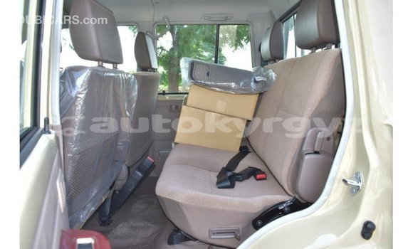 Buy Import Toyota Land Cruiser Beige Car in Import - Dubai in Batken Buy Import Toyota Land Cruiser Beige Car in Import - Dubai in Batken