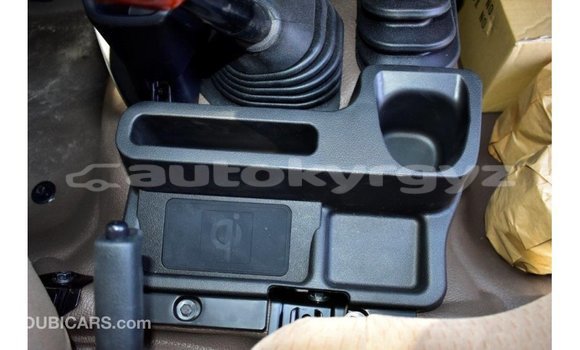 Buy Import Toyota Land Cruiser Beige Car in Import - Dubai in Batken Buy Import Toyota Land Cruiser Beige Car in Import - Dubai in Batken