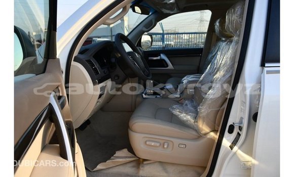 Buy Import Toyota Land Cruiser White Car in Import - Dubai in Batken Buy Import Toyota Land Cruiser White Car in Import - Dubai in Batken