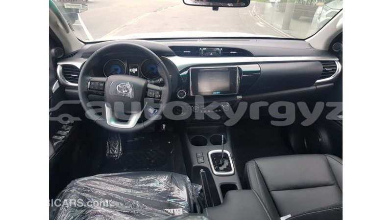 Big with watermark toyota hilux batken import dubai 2373