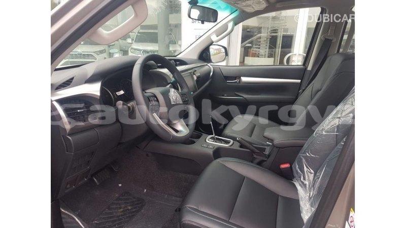 Big with watermark toyota hilux batken import dubai 2373