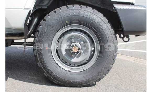 Buy Import Toyota Land Cruiser White Car in Import - Dubai in Batken Buy Import Toyota Land Cruiser White Car in Import - Dubai in Batken