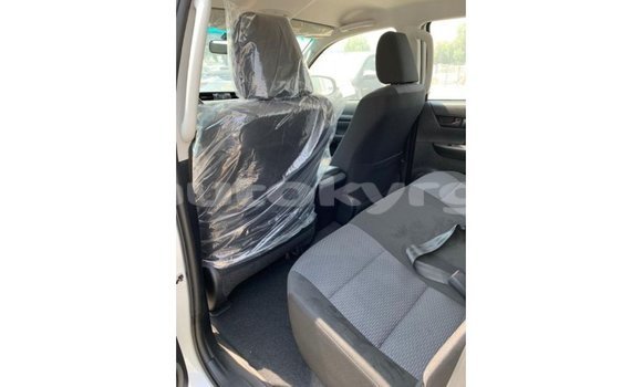 Buy Import Toyota Hilux White Car in Import - Dubai in Batken Buy Import Toyota Hilux White Car in Import - Dubai in Batken
