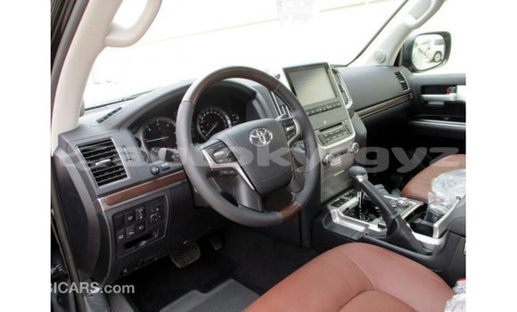 Buy Import Toyota Land Cruiser Black Car in Import - Dubai in Batken Buy Import Toyota Land Cruiser Black Car in Import - Dubai in Batken
