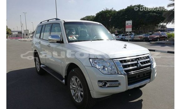 Buy Import Mitsubishi Pajero White Car in Import - Dubai in Batken Buy Import Mitsubishi Pajero White Car in Import - Dubai in Batken