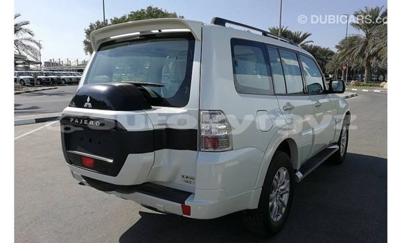Buy Import Mitsubishi Pajero White Car in Import - Dubai in Batken Buy Import Mitsubishi Pajero White Car in Import - Dubai in Batken