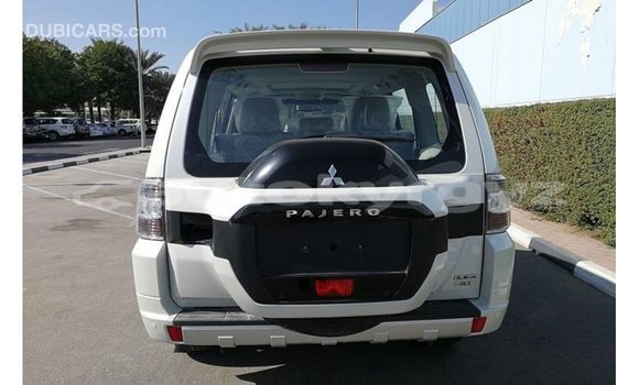Buy Import Mitsubishi Pajero White Car in Import - Dubai in Batken Buy Import Mitsubishi Pajero White Car in Import - Dubai in Batken