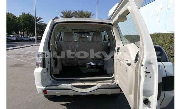 Buy Import Mitsubishi Pajero White Car in Import - Dubai in Batken Buy Import Mitsubishi Pajero White Car in Import - Dubai in Batken