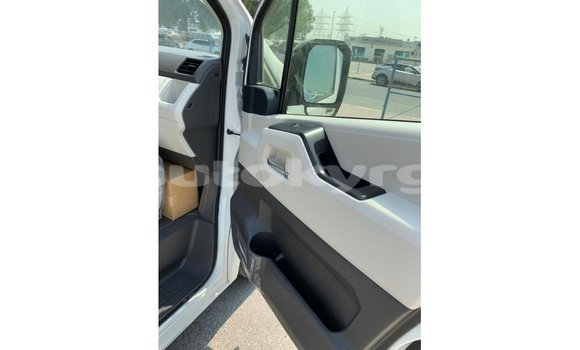 Buy Import Toyota Hiace White Car in Import - Dubai in Batken Buy Import Toyota Hiace White Car in Import - Dubai in Batken