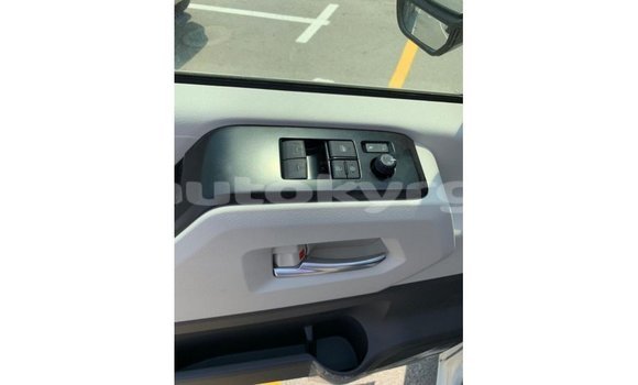 Buy Import Toyota Hiace White Car in Import - Dubai in Batken Buy Import Toyota Hiace White Car in Import - Dubai in Batken