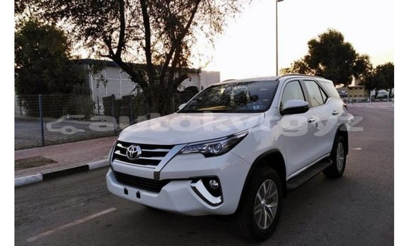 Buy Import Toyota Fortuner White Car in Import - Dubai in Batken Buy Import Toyota Fortuner White Car in Import - Dubai in Batken