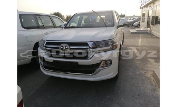 Buy Import Toyota Land Cruiser White Car in Import - Dubai in Batken Buy Import Toyota Land Cruiser White Car in Import - Dubai in Batken