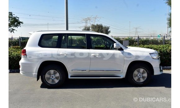 Buy Import Toyota Land Cruiser White Car in Import - Dubai in Batken Buy Import Toyota Land Cruiser White Car in Import - Dubai in Batken