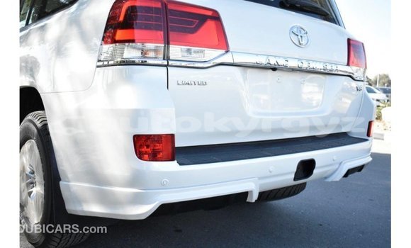 Buy Import Toyota Land Cruiser White Car in Import - Dubai in Batken Buy Import Toyota Land Cruiser White Car in Import - Dubai in Batken