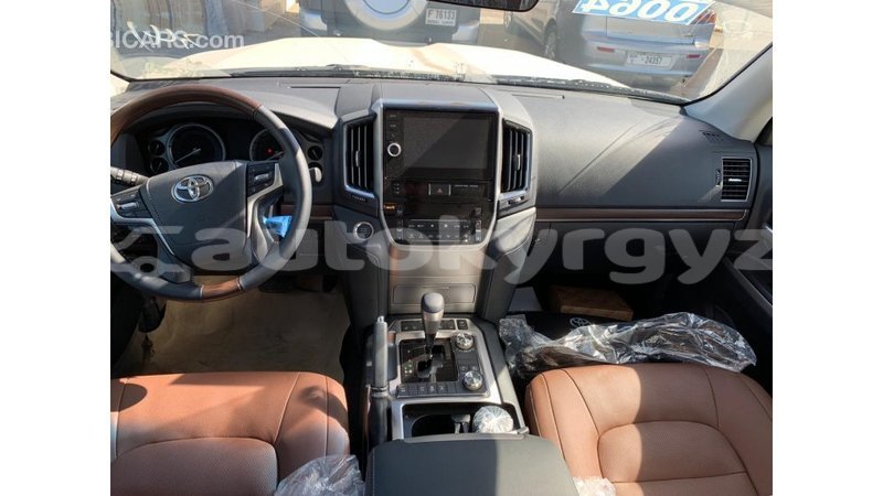 Big with watermark toyota land cruiser batken import dubai 2431