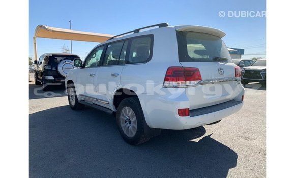 Buy Import Toyota Land Cruiser White Car in Import - Dubai in Batken Buy Import Toyota Land Cruiser White Car in Import - Dubai in Batken