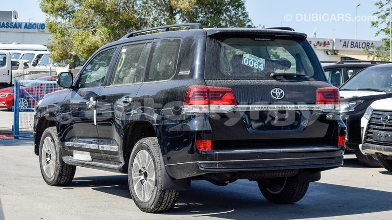 Big with watermark toyota land cruiser batken import dubai 2436
