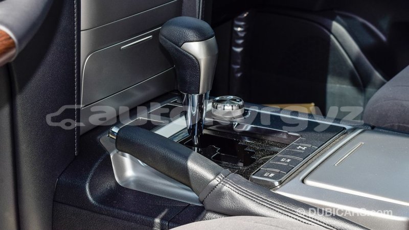 Big with watermark toyota land cruiser batken import dubai 2437