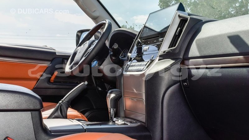 Big with watermark toyota land cruiser batken import dubai 2438