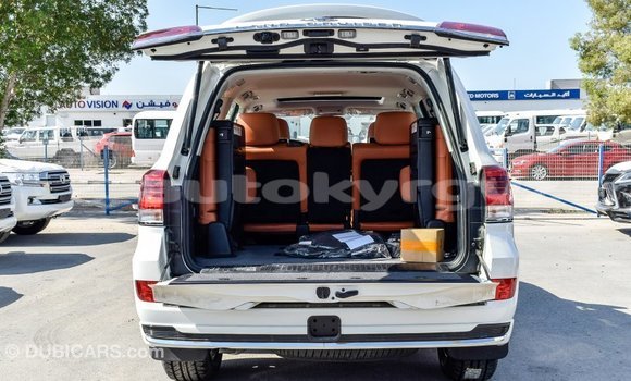 Buy Import Toyota Land Cruiser White Car in Import - Dubai in Batken Buy Import Toyota Land Cruiser White Car in Import - Dubai in Batken