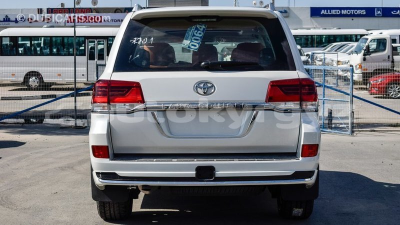 Big with watermark toyota land cruiser batken import dubai 2438