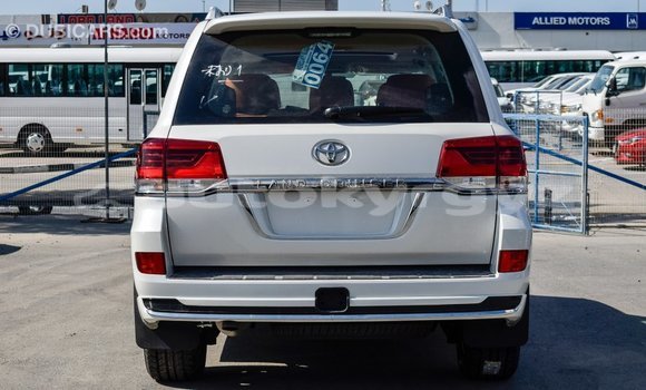 Buy Import Toyota Land Cruiser White Car in Import - Dubai in Batken Buy Import Toyota Land Cruiser White Car in Import - Dubai in Batken