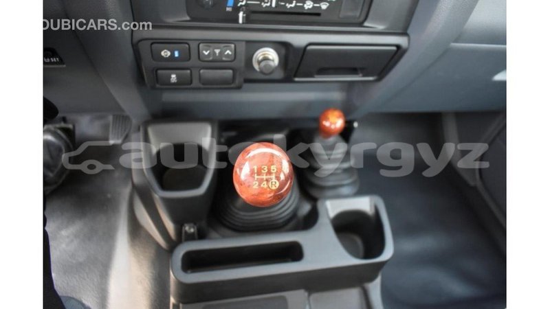 Big with watermark toyota land cruiser batken import dubai 2443