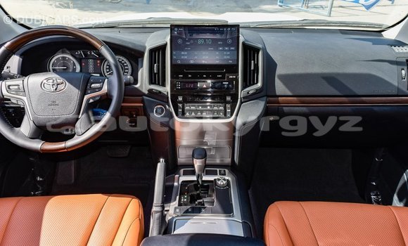 Buy Import Toyota Land Cruiser White Car in Import - Dubai in Batken Buy Import Toyota Land Cruiser White Car in Import - Dubai in Batken