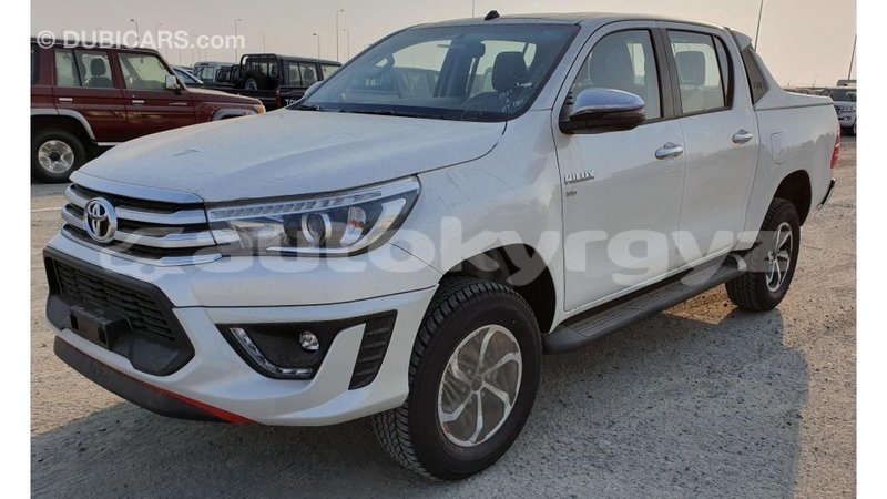 Big with watermark toyota hilux batken import dubai 2447