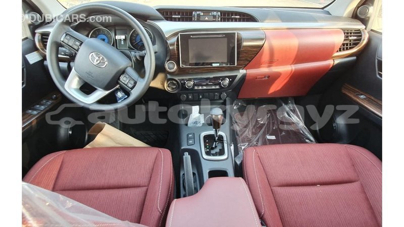 Big with watermark toyota hilux batken import dubai 2447