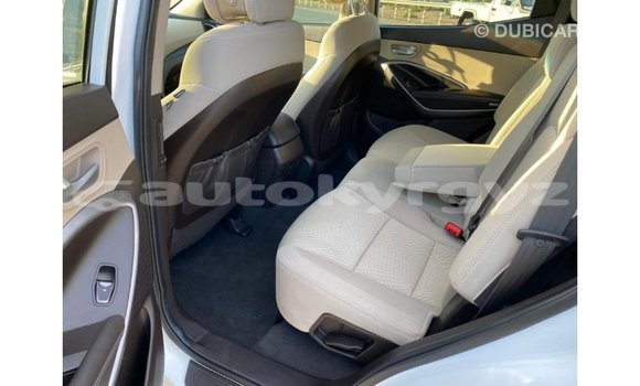 Buy Import Hyundai Santa Fe White Car in Import - Dubai in Batken Buy Import Hyundai Santa Fe White Car in Import - Dubai in Batken
