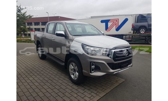 Buy Import Toyota Hilux Other Car in Import - Dubai in Batken Buy Import Toyota Hilux Other Car in Import - Dubai in Batken