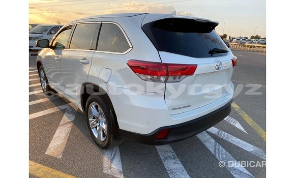 Buy Import Toyota Highlander White Car in Import - Dubai in Batken Buy Import Toyota Highlander White Car in Import - Dubai in Batken