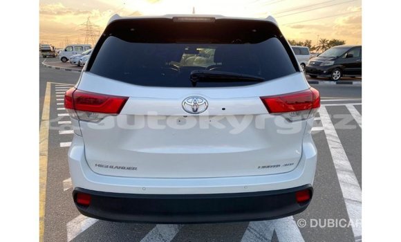 Buy Import Toyota Highlander White Car in Import - Dubai in Batken Buy Import Toyota Highlander White Car in Import - Dubai in Batken