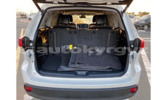 Buy Import Toyota Highlander White Car in Import - Dubai in Batken Buy Import Toyota Highlander White Car in Import - Dubai in Batken