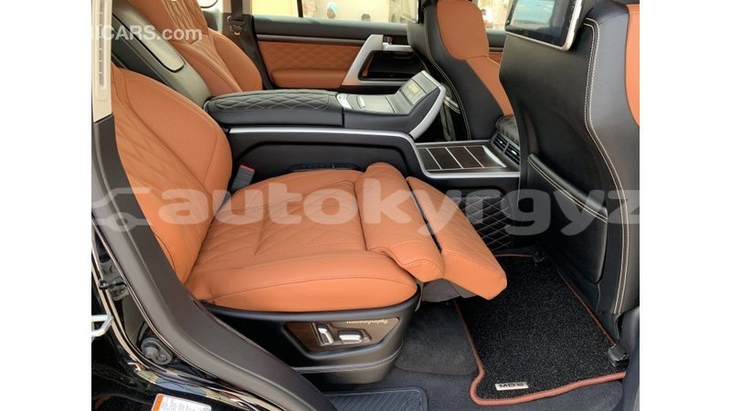 Big with watermark toyota land cruiser batken import dubai 2488