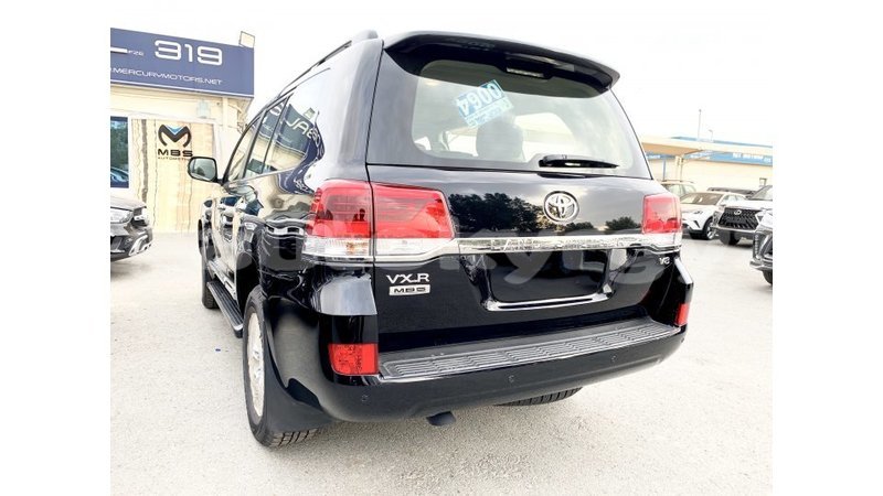 Big with watermark toyota land cruiser batken import dubai 2490