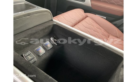 Buy Import Toyota Land Cruiser Black Car in Import - Dubai in Batken Buy Import Toyota Land Cruiser Black Car in Import - Dubai in Batken