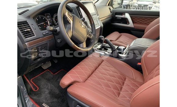 Buy Import Toyota Land Cruiser Black Car in Import - Dubai in Batken Buy Import Toyota Land Cruiser Black Car in Import - Dubai in Batken