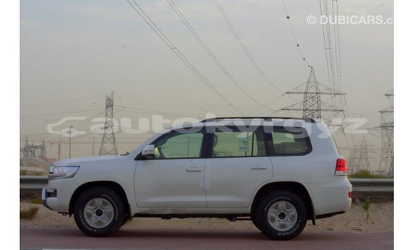 Buy Import Toyota Land Cruiser White Car in Import - Dubai in Batken Buy Import Toyota Land Cruiser White Car in Import - Dubai in Batken