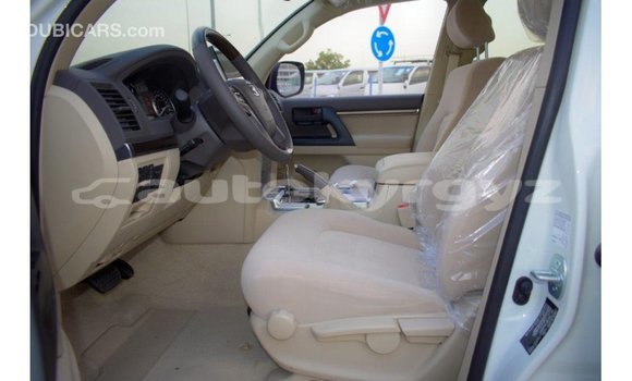 Buy Import Toyota Land Cruiser White Car in Import - Dubai in Batken Buy Import Toyota Land Cruiser White Car in Import - Dubai in Batken