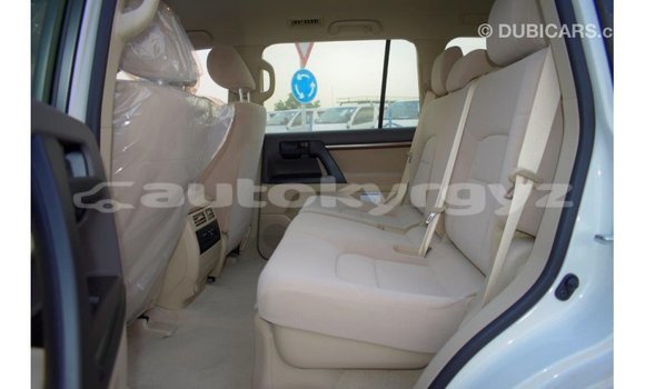 Buy Import Toyota Land Cruiser White Car in Import - Dubai in Batken Buy Import Toyota Land Cruiser White Car in Import - Dubai in Batken