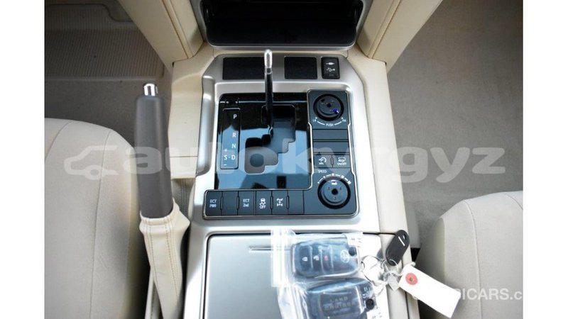 Big with watermark toyota land cruiser batken import dubai 2518