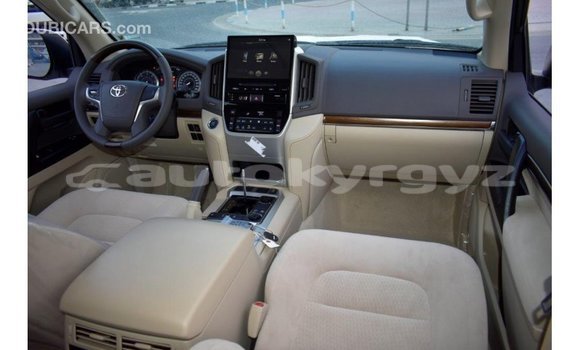Buy Import Toyota Land Cruiser White Car in Import - Dubai in Batken Buy Import Toyota Land Cruiser White Car in Import - Dubai in Batken