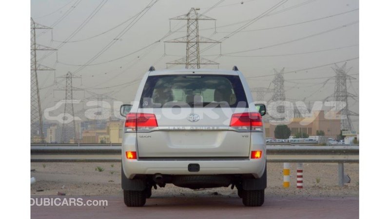 Big with watermark toyota land cruiser batken import dubai 2518