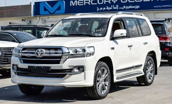 Buy Import Toyota Land Cruiser White Car in Import - Dubai in Batken Buy Import Toyota Land Cruiser White Car in Import - Dubai in Batken
