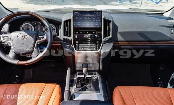 Buy Import Toyota Land Cruiser White Car in Import - Dubai in Batken Buy Import Toyota Land Cruiser White Car in Import - Dubai in Batken