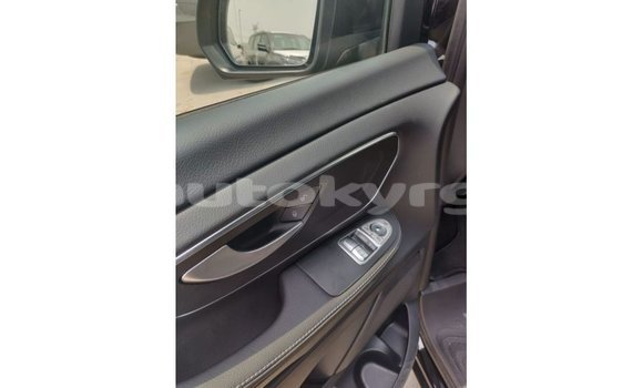 Buy Import Mercedes-Benz 250 Black Car in Import - Dubai in Batken Buy Import Mercedes-Benz 250 Black Car in Import - Dubai in Batken